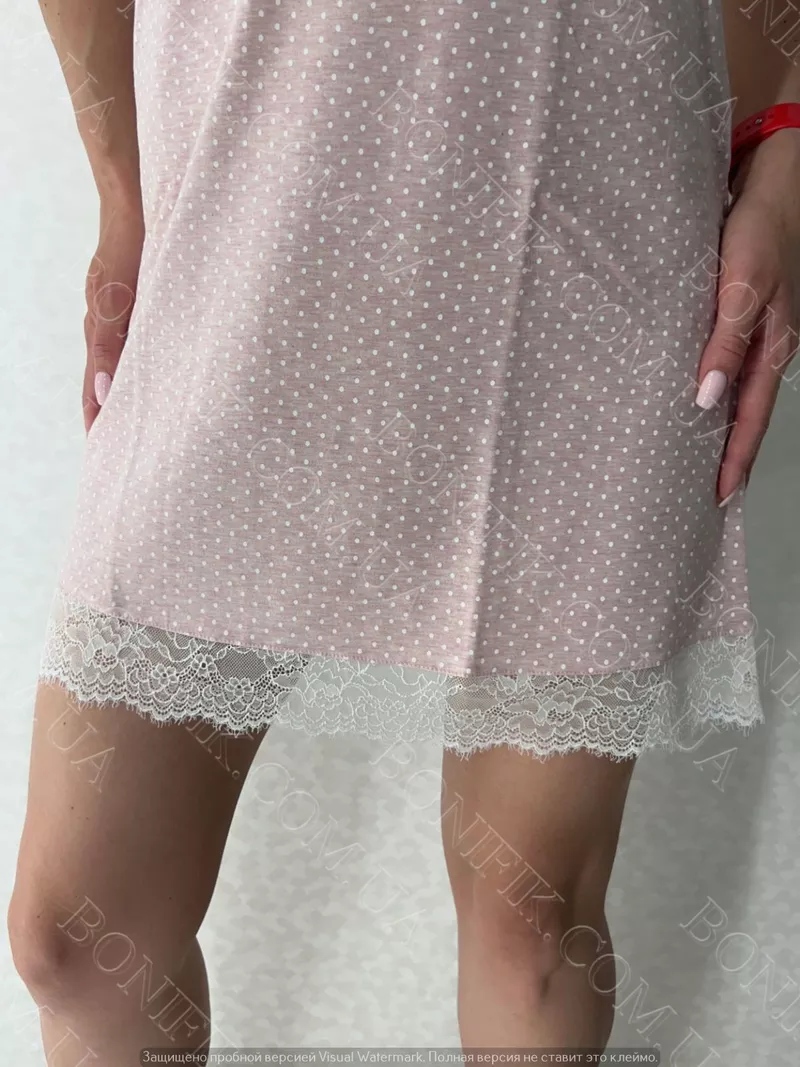 Нічна сорочка на тонкій бретелі 