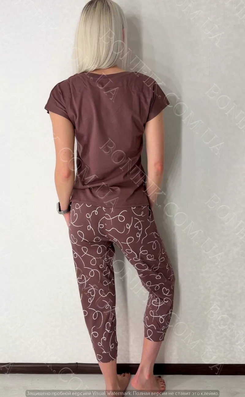 Піжама з футболкою та бриджами 