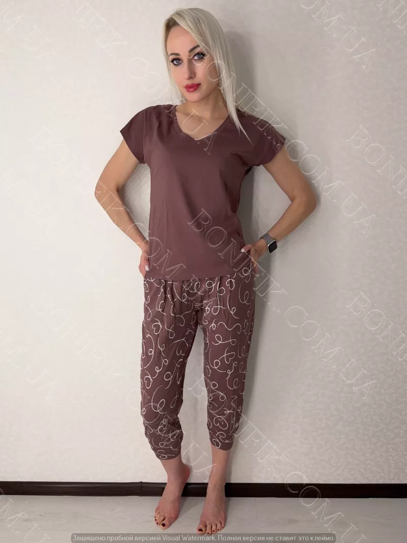 Піжама з футболкою та бриджами 