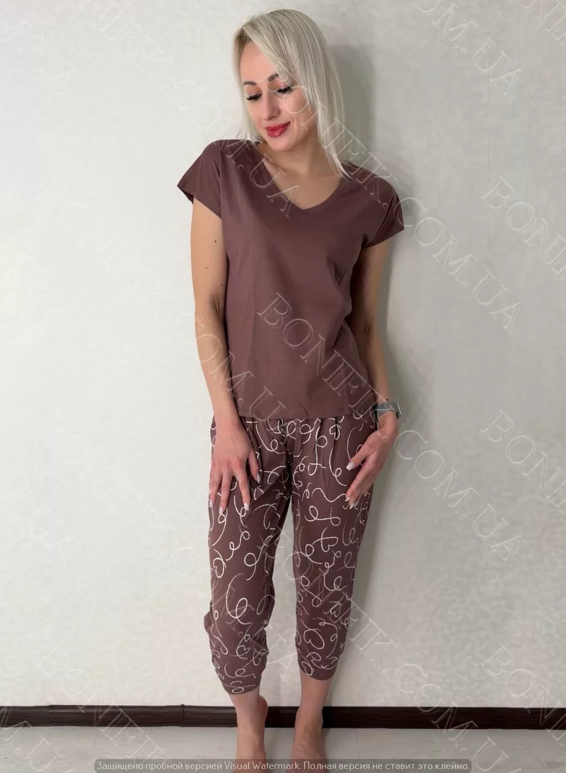 Піжама з футболкою та бриджами 