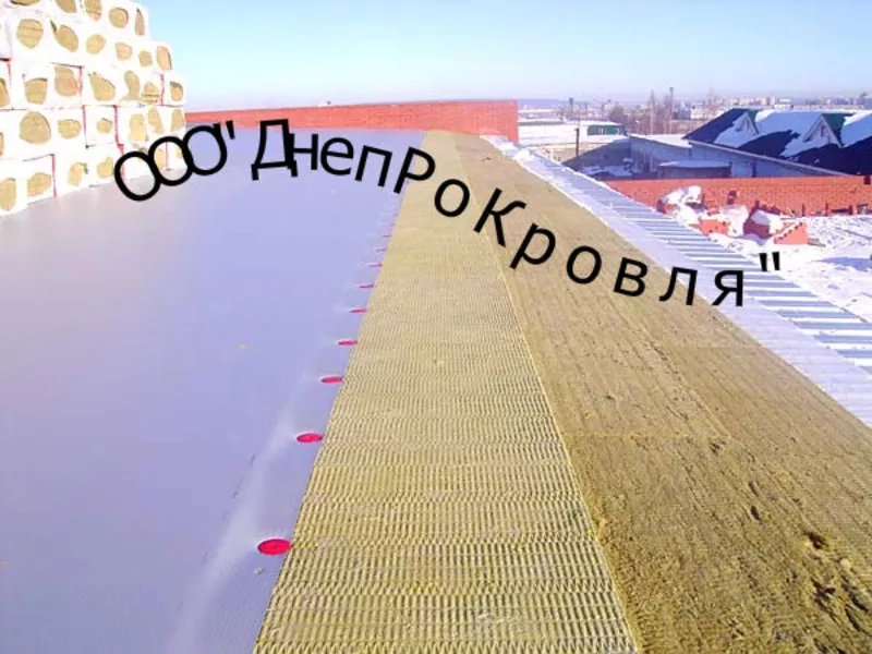 Устройство кровли из ПВХ и ТПО мембраны в Днепропетровске