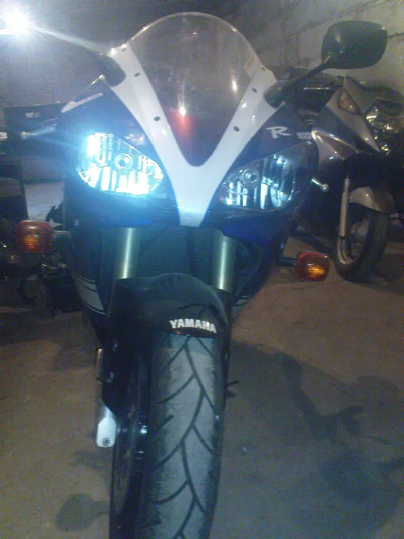 Yamaha R1 4