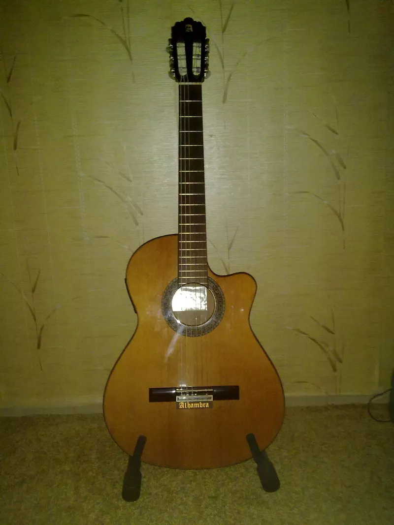 Классическая гитара Alhambra 3C CT