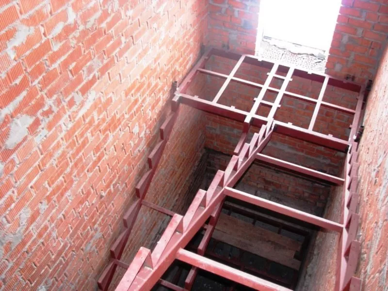 Лестницы для дома - изготовление и монтаж .Днепропетровск 4