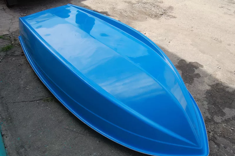 Продам пластиковую лодку 2